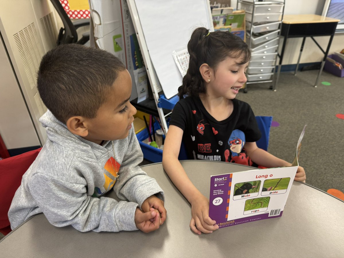 Kindergarten Buddy reading! 🩷

Beautiful children on a Happy Wednesday is  your daily dose of inspiration!💕

#ALLmeansALL
#GreenfieldGuarantee #ProudtobeGUSD
#CultivateCuriosity
#TrustAndInspire
#TrustAndGrow
#GUSDReadersShine 
#GUSDProud 
#GreenfieldGuarantee

@LCortezGUSD