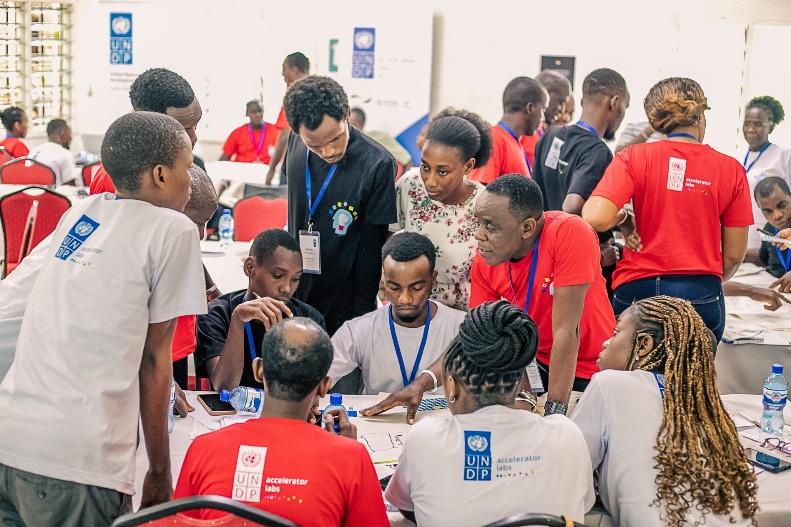 UNDPDigital's tweet image. 💡 How can digital solutions tackle conflict, climate, and mobility in African borderlands? Alena Klatte, @UNDP&apos;s Data Capability Lead, showed the impact Digital Public Infrastructure can have to drive sustainable development.

More info: go.undp.org/h4Kj

#DigitalUNDP