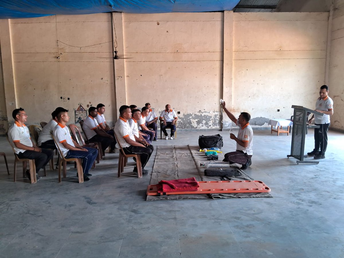 #Shriamarnathjiyatra2024
#Training
Preparedness training for Shri Amarnath Ji Yatra - 2024 is in progress at BN HQ, TPL Udhampur and at Regional Response Centre Barzulla.
@NDRFHQ 
@official_dgar 
@ndmaindia 
@ddnews_jammu 
@ANI 
@PMOIndia