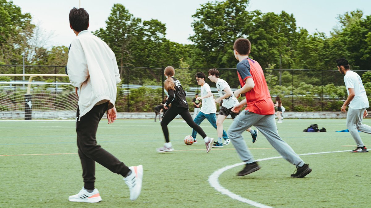 Day 3 of #CWSF2024 was filled with judging and lab experiences! We ended the day with a relaxing open field time. Judging is now over, so the students can relax and focus on celebrations and connections. Stay tuned for more updates! 🌟🔬 #YouthInSTEM #STEMFair
