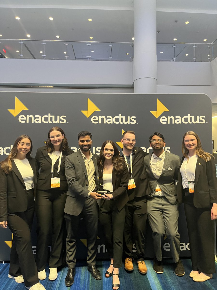 Congratulations to the Enactus Memorial #MUNGRAD2024 <a href="/MUNBusiness/">MUN Business</a> graduates crossing the stage tonight! Way to go Abby, Jenny, Aryan, Sarah, Aaron and Roshik 🎓