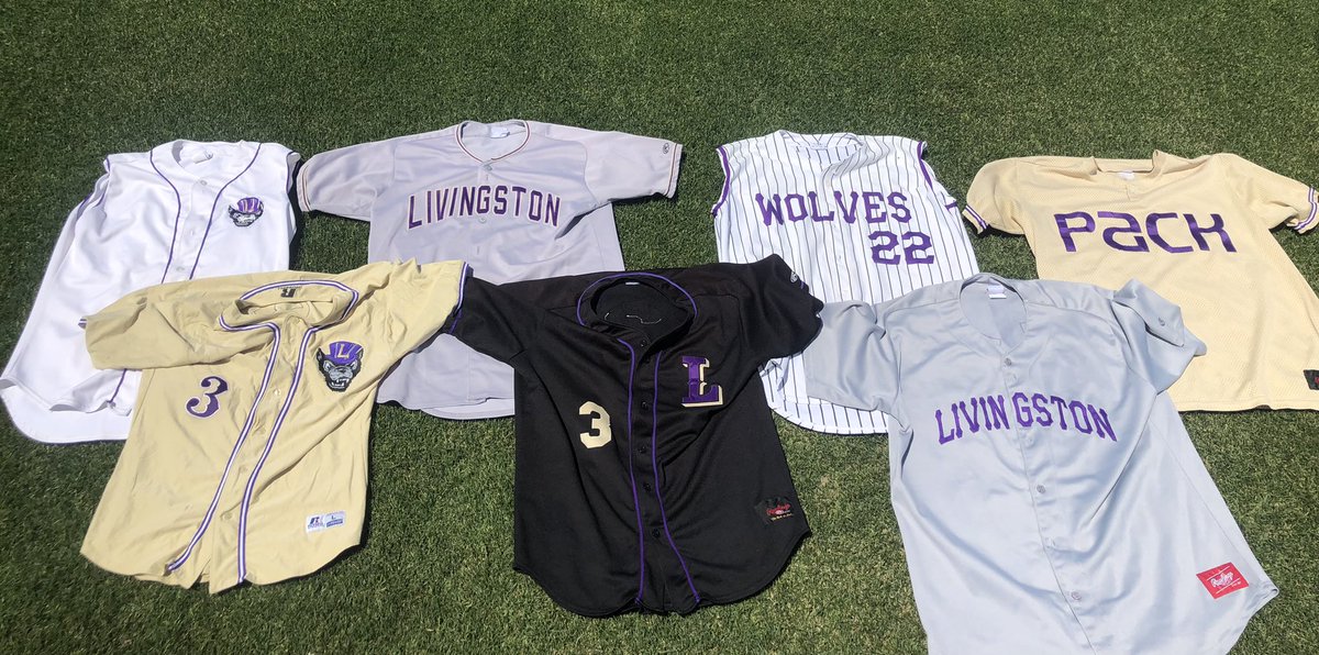 lhsPACKbaseball's tweet image. LHS Athletics “yard sale” is tomorrow. Game worn baseball, football and basketball jerseys will be sold. Football stadium from 6-8. Come out, have dinner, watch the football players do their thing and pick up some classic LHS swag! @LHS_sports24