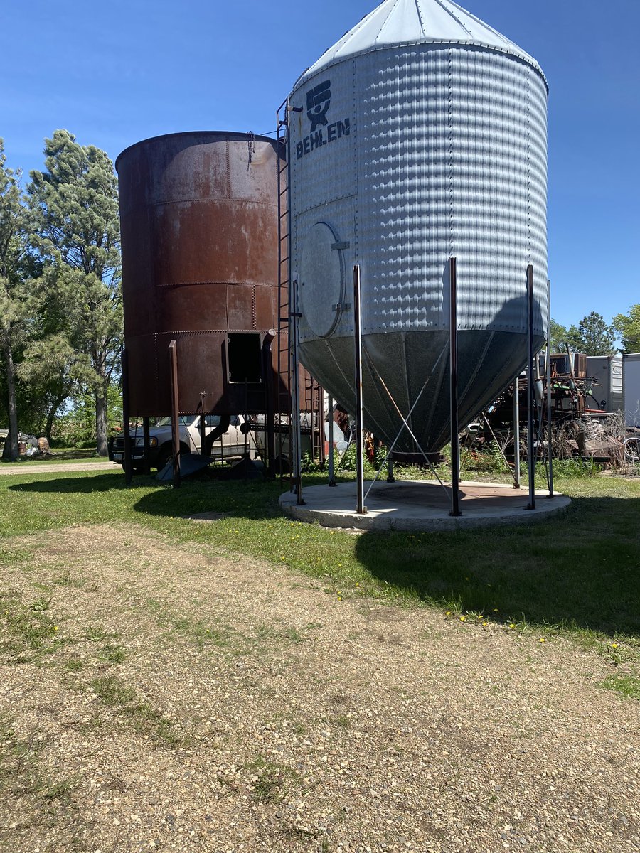 No silver spoons at this place, 2 old Behlen bins turned into a homemade hopper bin and the original dryer was made out of a railroad fuel oil tank