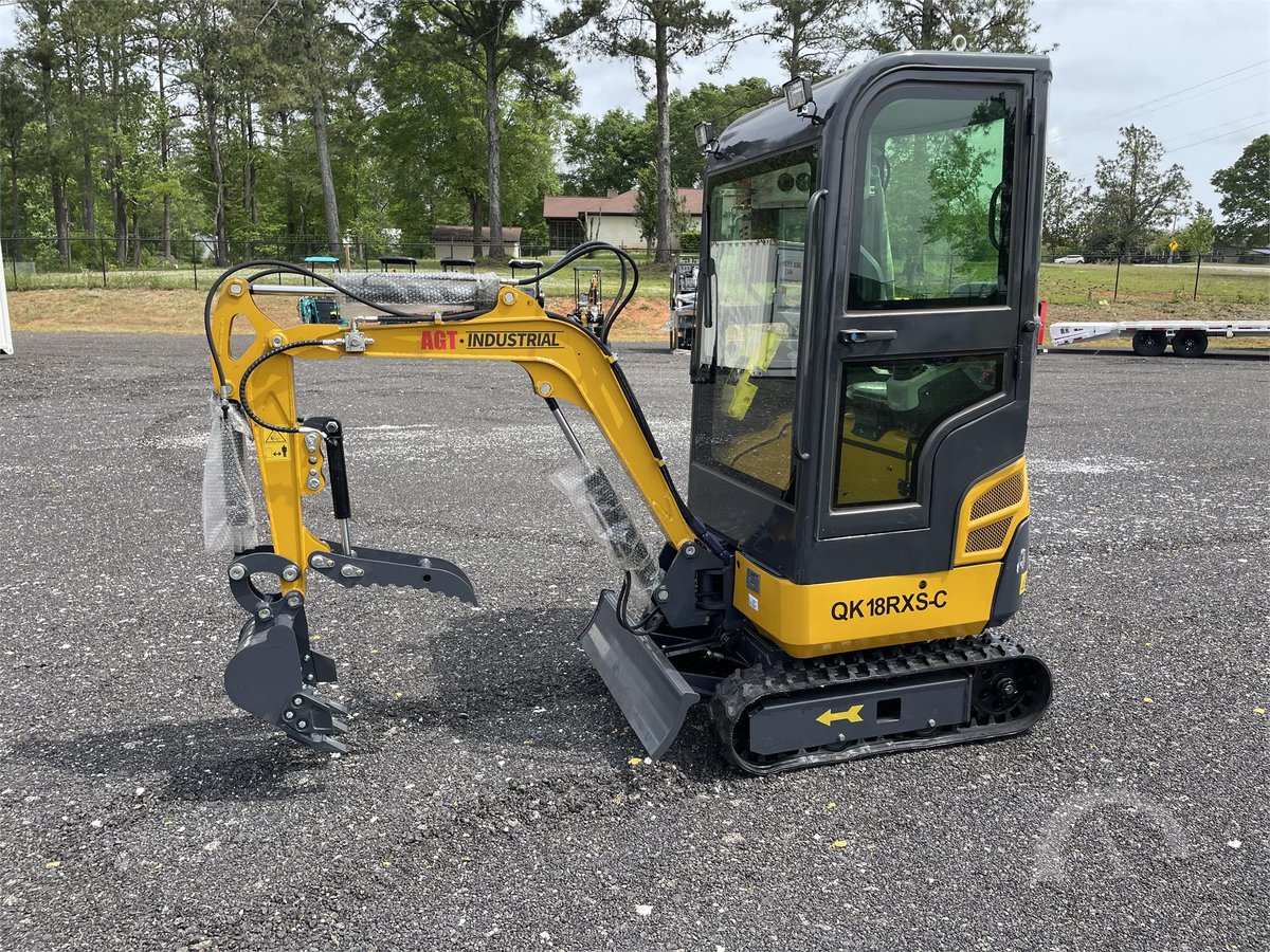 Check out this 2023 AGROTK QK18RXS-C available today on AuctionTime ⏰

Sale ends TODAY @ 2:52 PM 📅

BID NOW! 🔗 ow.ly/KYTw50RTWNQ

#ConstructionEquipment #MiniExcavator #MiniExcavatorAuctions #ConstructionIndustry