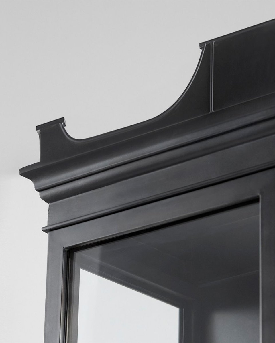 CyanDesignHome's tweet image. French country meets contemporary charm in the Bethlehem Cabinet🏡. With a removable cornice and oversized design, this curio is perfect for upscaling any space.✨ 

✨ Bethlehem Cabinet | Black

#cyandesign #cyanspring24 #designoutloud