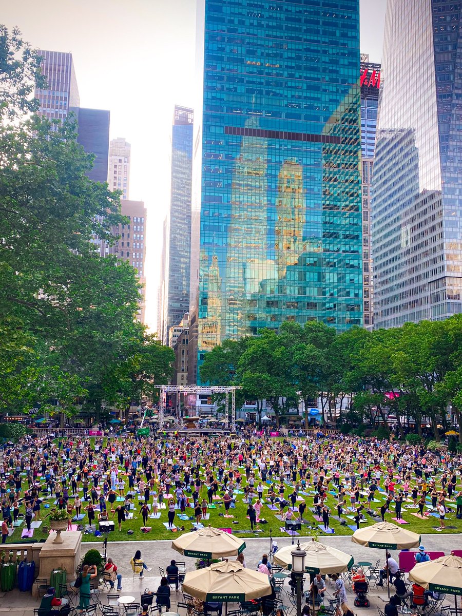 The perfect backdrop for your practice 🌳🧘‍♀️✨. 

We can’t wait to see you tonight at 6pm for the first day of Bryant Park Yoga presented by CALIA! Be sure to bring your own mat, and click the link below to register now 💚.

bryantpark.org/calendar/event…