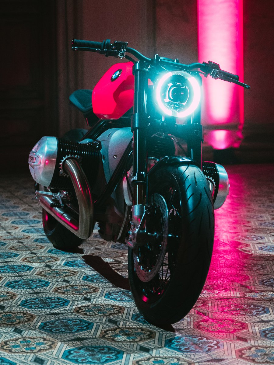 BMWMotorrad's tweet photo. Art on two wheels. 😍
Want to see the new BMW R20 concept up close?
Then check out our new walkaround video:
👉 https://t.co/CpJQq7nCPD
#MakeLifeARide #R20concept #BoldInStyle #Soulfuel #BMWMotorrad https://t.co/X8QWf9wQwd