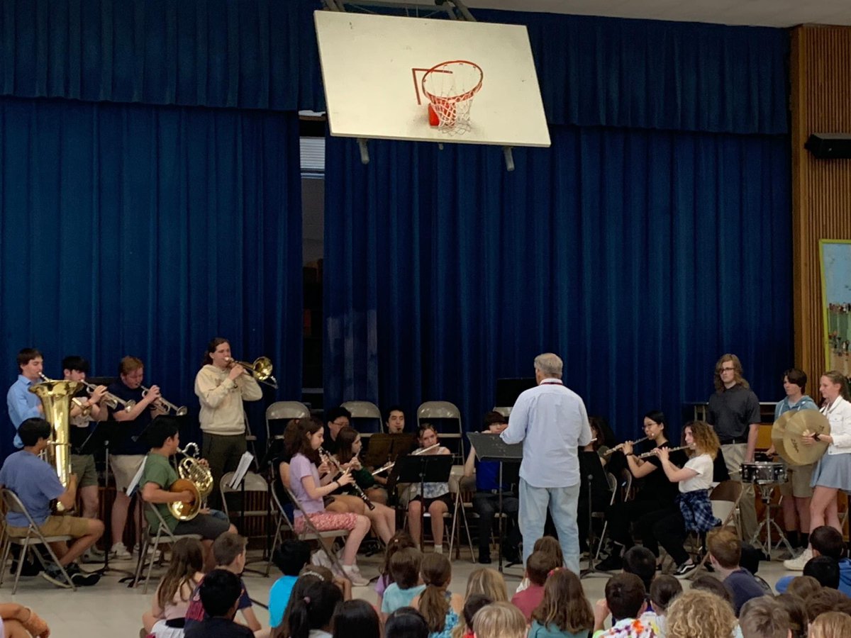 WHS band and orchestra were on the move this week, touring the elementary schools to showcase the WPS music program/instruments!