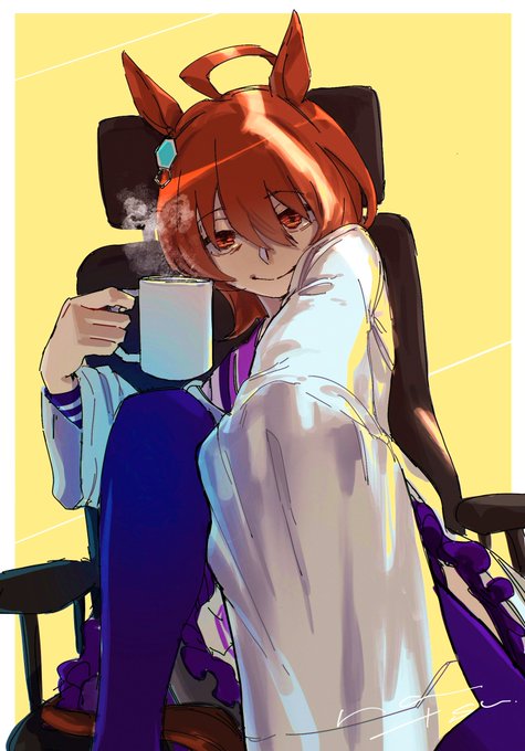 「holding mug」 illustration images(Latest)