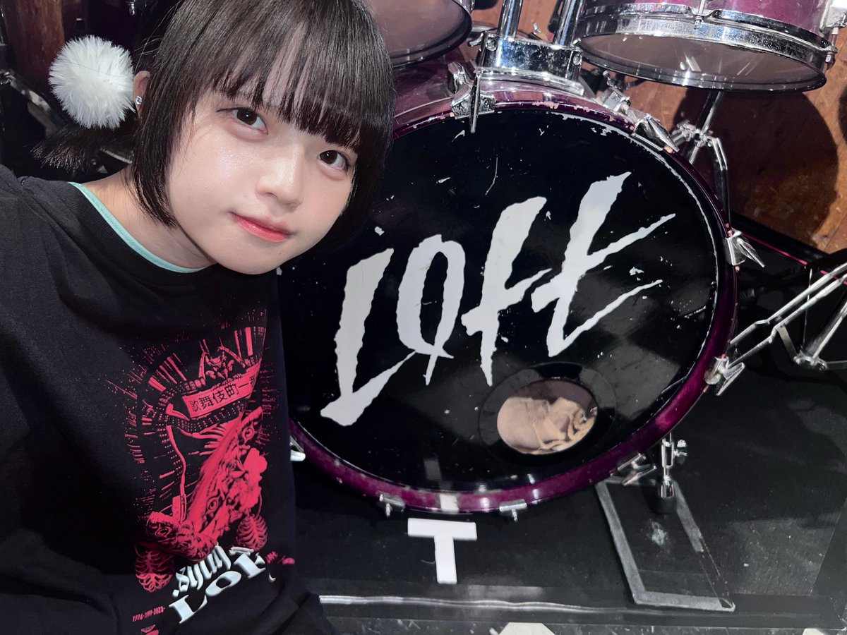 『新宿LOFT25周年×エクストロメ‼︎』有難うございました 新宿LOFTさんおめでとうございます㊗️
LOFTさんには思い出沢山、演者としてもお客さんとしても。

そしてミシェルさんと最後の対バン
気持ち入るセトリだった餞になったかな
本当に感謝しています

皆が悔いなくラストまで楽しめますように