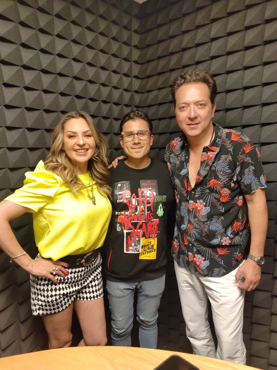 GloboMonterrey's tweet photo. Como cada #miércoles nos acompaña @ALAIN_LUNA95 
nos cuenta la historia de el ex-convento de #CDMX en #CaféGlobo ☕️🎈 con @soymarianaochoa 😳
¿Logrará espantar 🧐 a @Bazookajoeradio con este tema?

¡Sintoniza https://t.co/uML856Gh9f para no perderte ni un detalle! 📲 https://t.co/mCBuMAfmuT