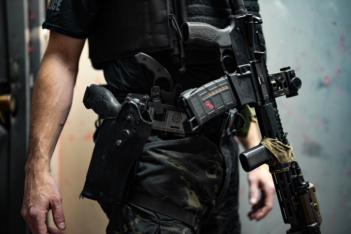 Colonel_Blades tweet media