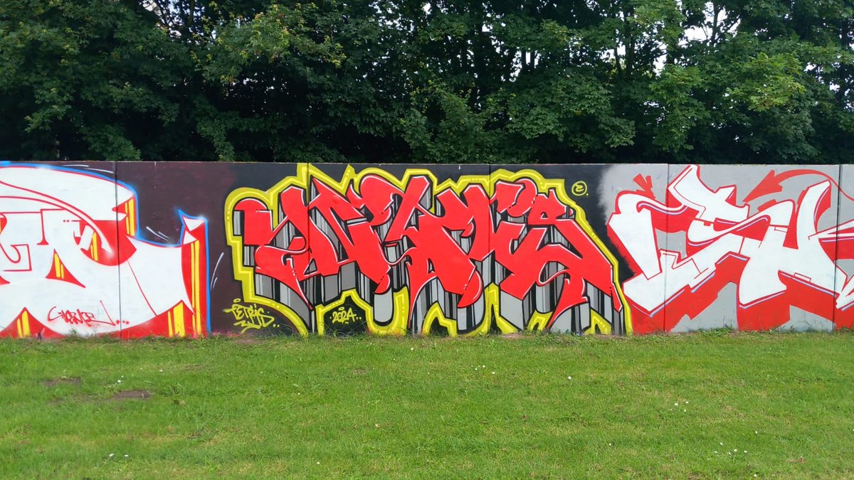 BigBongoDong's tweet photo. Went by 't Honk in Oss and catched a nice wall: #Fly #Tetris #Sky #Itsme #Moron #Resh #Oss #tHonk #graffiti #burners https://t.co/Le07r9f6Cy