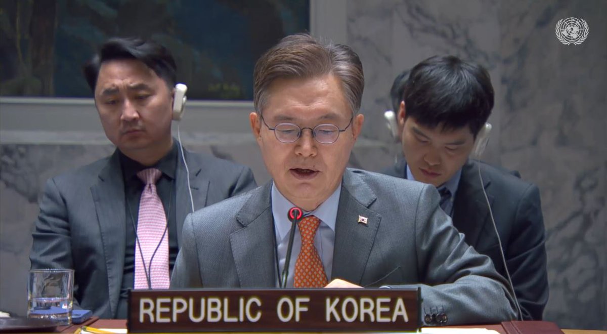 .@ROK_Mission Amb Hwang: '#Israel claims that the killing of dozens of civilians last weekend in tents in a so called safe zone in western #Rafah was a tragic mistake. But when such instances are repeated again and again and the children and the aid workers keep being killed, it