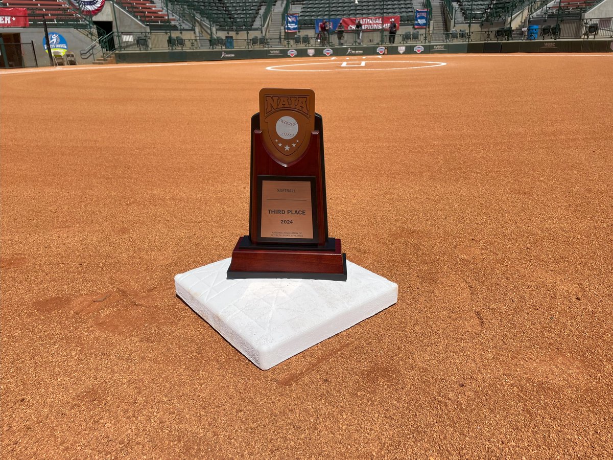 🥎 Under two hours till first pitch in @ColsGASports as the third-place game is set for 2 p.m. ET on @ESPN 3 between @DroverAthletics and @JessupAthletics! Who will continue their #NAIASBWorldSeries run? Follow all the action today! --bit.ly/44U3w50