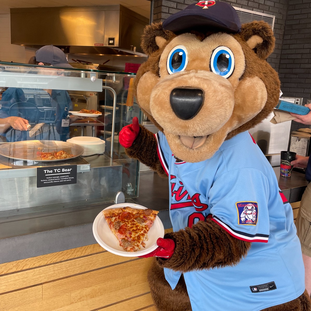 Heading to cheer on the Twins? Don't strike out on flavor! Swing by the Pizza Lucé stand for a slice! #TwinsGame #PizzaLucé #GameDayEats 🍕⚾️
