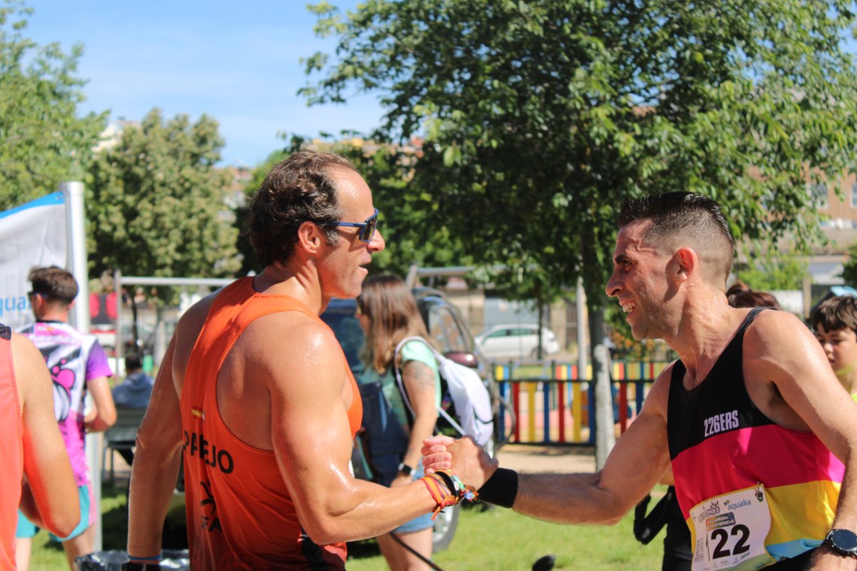 La VIII Carrera por la Diversidad L@s Palom@s - Aqualia nos dejó tan buenos momentos como estos 🤩 

#patrocinaundeportista #patrocina1depor #p1d #carrerapalomos24 #runpalomos24 #correr #carrera #deporte