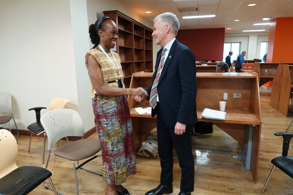 Action-focused meetings with Minister of Environment of Guinea-Bissau Viriato Luis Soares Cassama & @WorldBank VP @EdMountfield on Day 2 of #SIDS4 in 🇦🇬, discussing how our collaboration will achieve impact for those most climate-impacted.