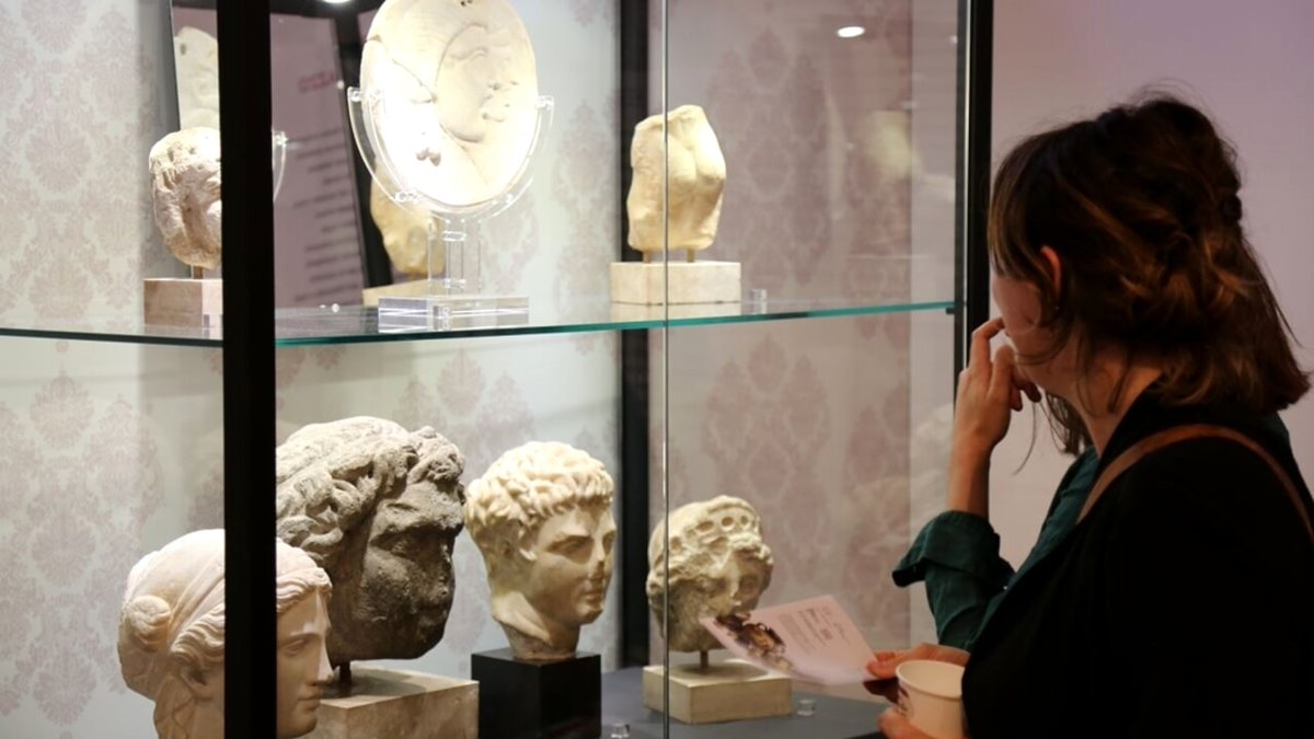 La mostra archeologica dell'École française de Rome: oltre 200 reperti greci, etruschi e laziali dlvr.it/T7YnlG