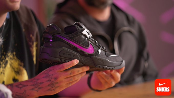The RTFKT x Nike Dunk Low Genesis Black Wild Berry Releases The RTFKT x Nike Dunk Low Genesis Black Wild Berry Releases
