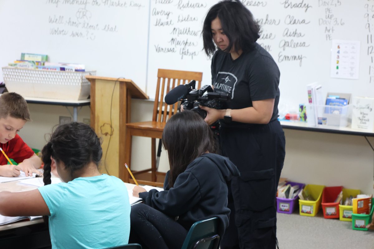 CloverRidgeElem's tweet photo. Full Circle Moment! Welcome back! Alyssa was here doing a feature story on the very program that propelled her Academic Career!  Our English Language Development Teachers do a wonderful job supporting our Multi-Language Learners in ECCS! #TeamCRE #YouBelongHere https://t.co/XDFIP8v4SG