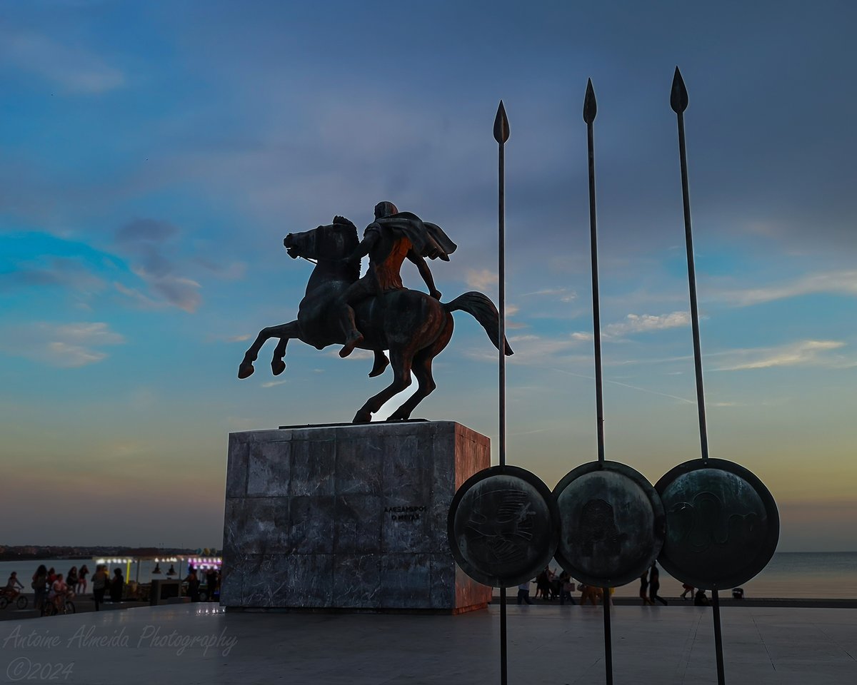 The Great monument at dusk
#photography #urbanphotography #monuments #alexanderthegreat #greece #thessaloniki