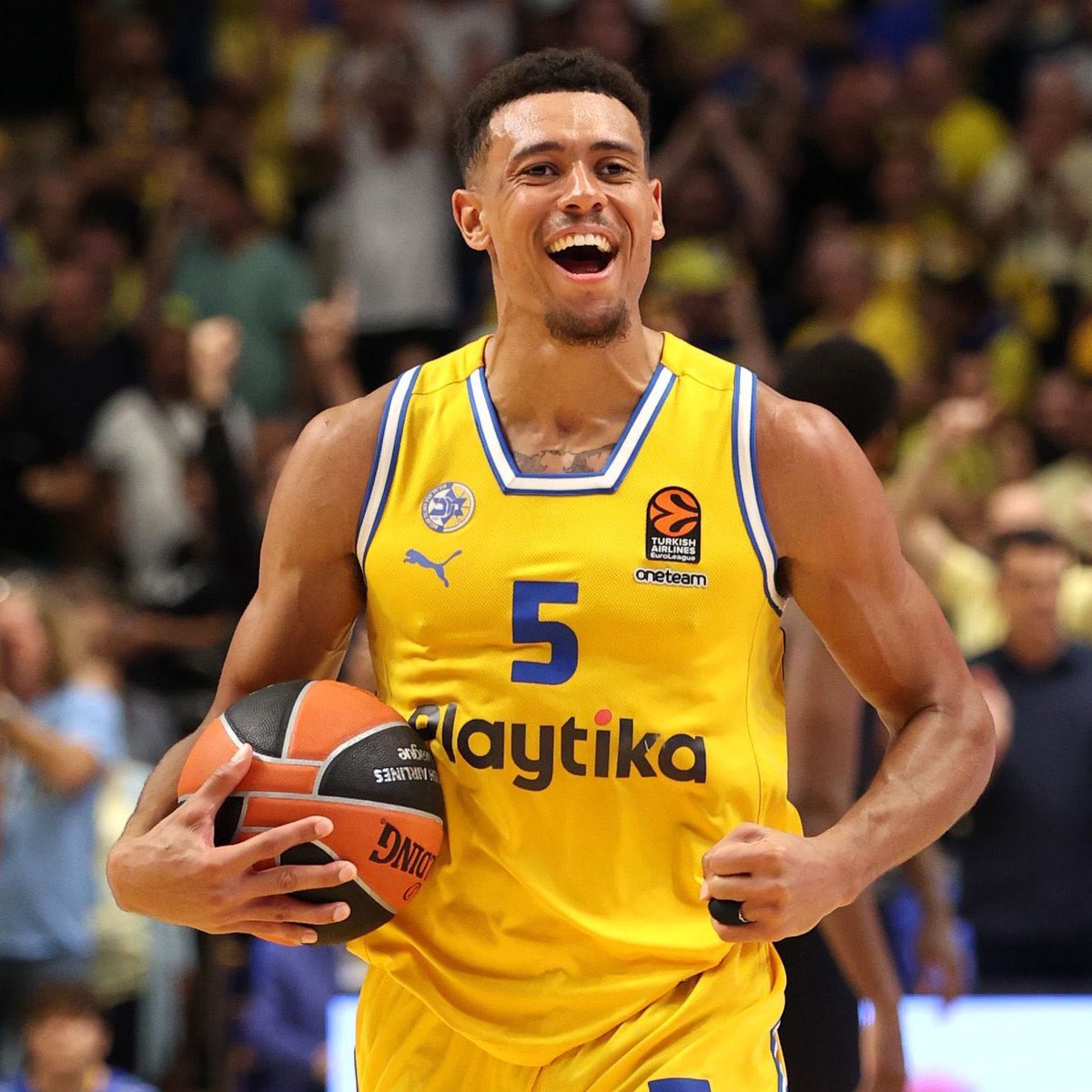 EurostepGermany's tweet photo. 🚨Fenerbahce Beko hat Wade Baldwin einen Vertrag angeboten. Baldwin soll sehr interessiert sein. Wenn er seinen Vertrag mit Maccabi Tel Aviv auflösen kann, wird der Deal vollzogen! 

(Quelle: @yagosabuncuoglu) https://t.co/WvzQmmsZym