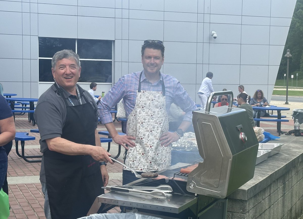 Celebrating our #AACPSAwesome staff with a cookout today!  #ParkPRIDEBelongGrowSucceed