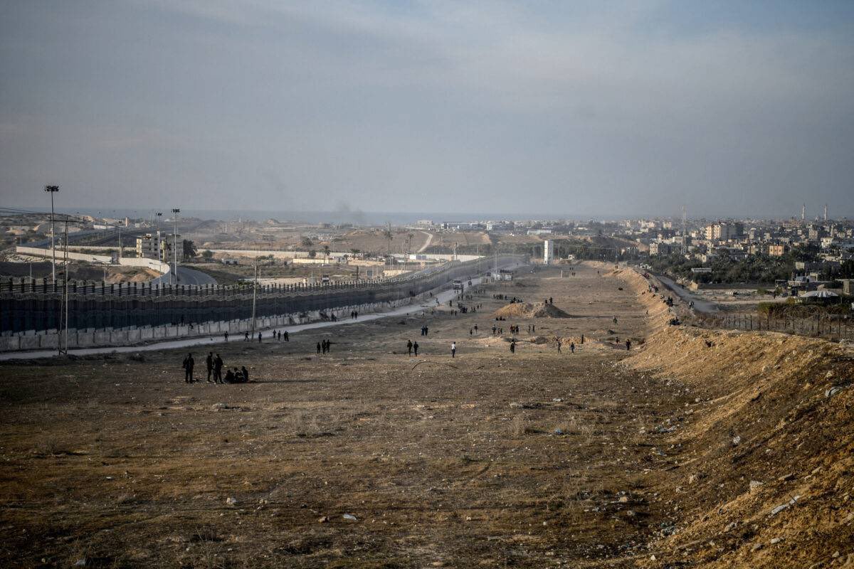 BREAKING IDF: Full operational control of the Philadelphi Route has been established; so far 20 tunnels crossing into Egypt have been found.@arutz7heb