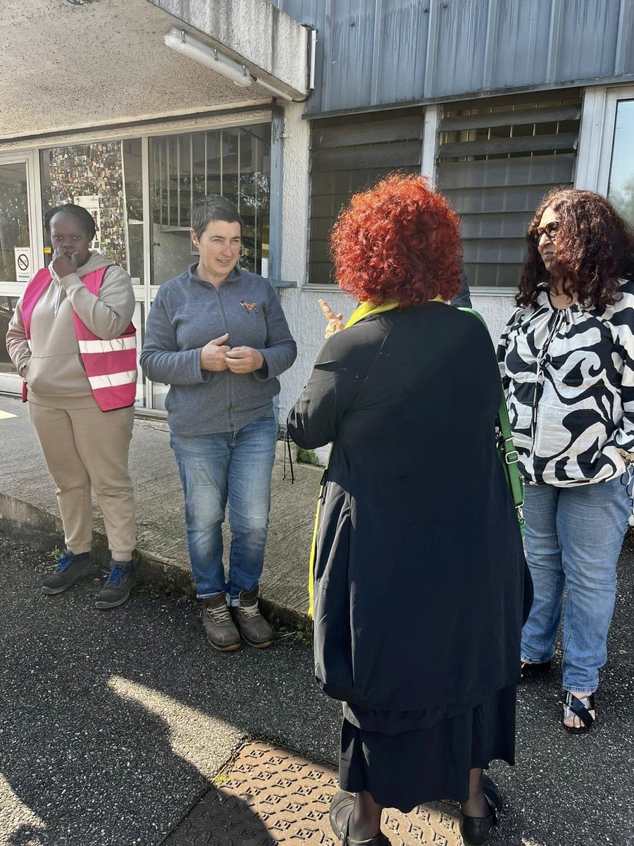 📍Retour sur une matinée au centre départemental @restosducoeur à Bruges.

Une extension permet désormais de recevoir les équipes qui participent aux ateliers de réinsertion à l’entrepôt de #Bruges ou aux Jardins du cœur à #Blanquefort dans des conditions plus dignes (vestiaires