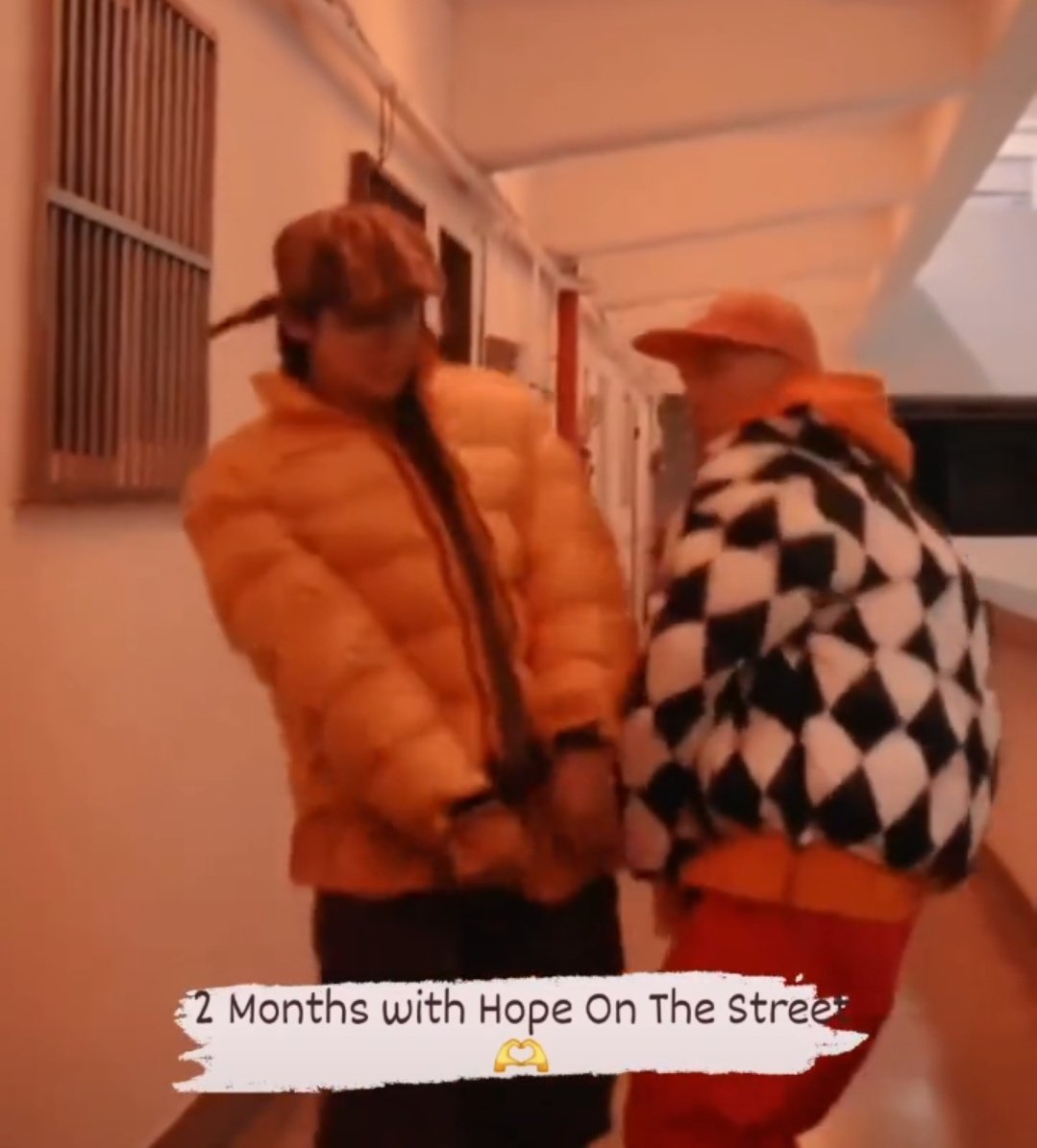 Haknam posted 😊🧡

#jhope
#2MonthsHOTS 
#HOPE_ON_THE_STREET_VOL_1