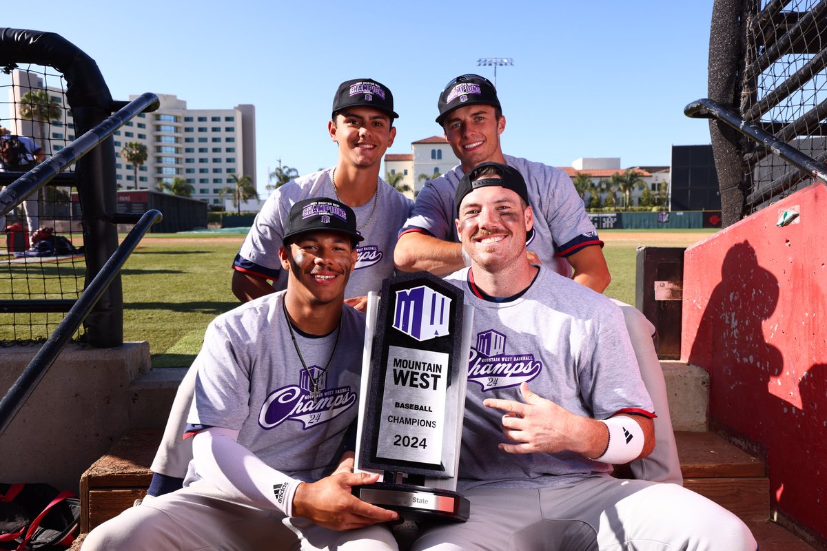 Diamond 'Dogs tweet media