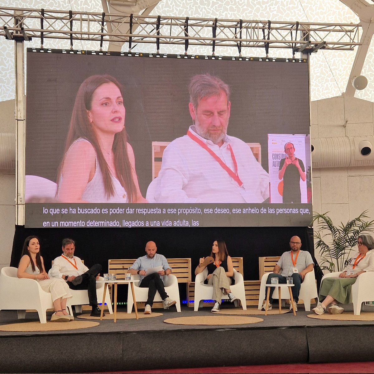 IMPULSA_CyL's tweet photo. Otra de las mesas del @congreso_ap en la que intervenimos es la de 'Buenas prácticas' con Laura Cano, técnica del proyecto Viviendas de transición a la vida independiente' que desarrollamos desde 2022 para ayudar a las personas con #discapacidad en su proceso de independizarse. https://t.co/ZgH1PIN2UR