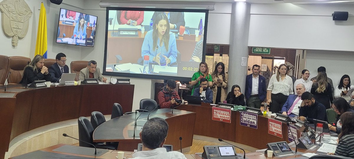 Hoy primer debate del PL sobre inspección en el trabajo doméstico que ha presentado el intersindical de trabajo doméstico un ejercicio legislativo de altura han tenido los H R Camara <a href="/cutcolombia/">Central Unitaria de Trabajadores</a> <a href="/MafeCarrascal/">Mafe Carrascal Rojas</a> <a href="/UtrasdSindicato/">Utrasd_Sindicato</a> <a href="/Redaloficial/">Redal</a> <a href="/SolidarityCntr/">Solidarity Center</a>