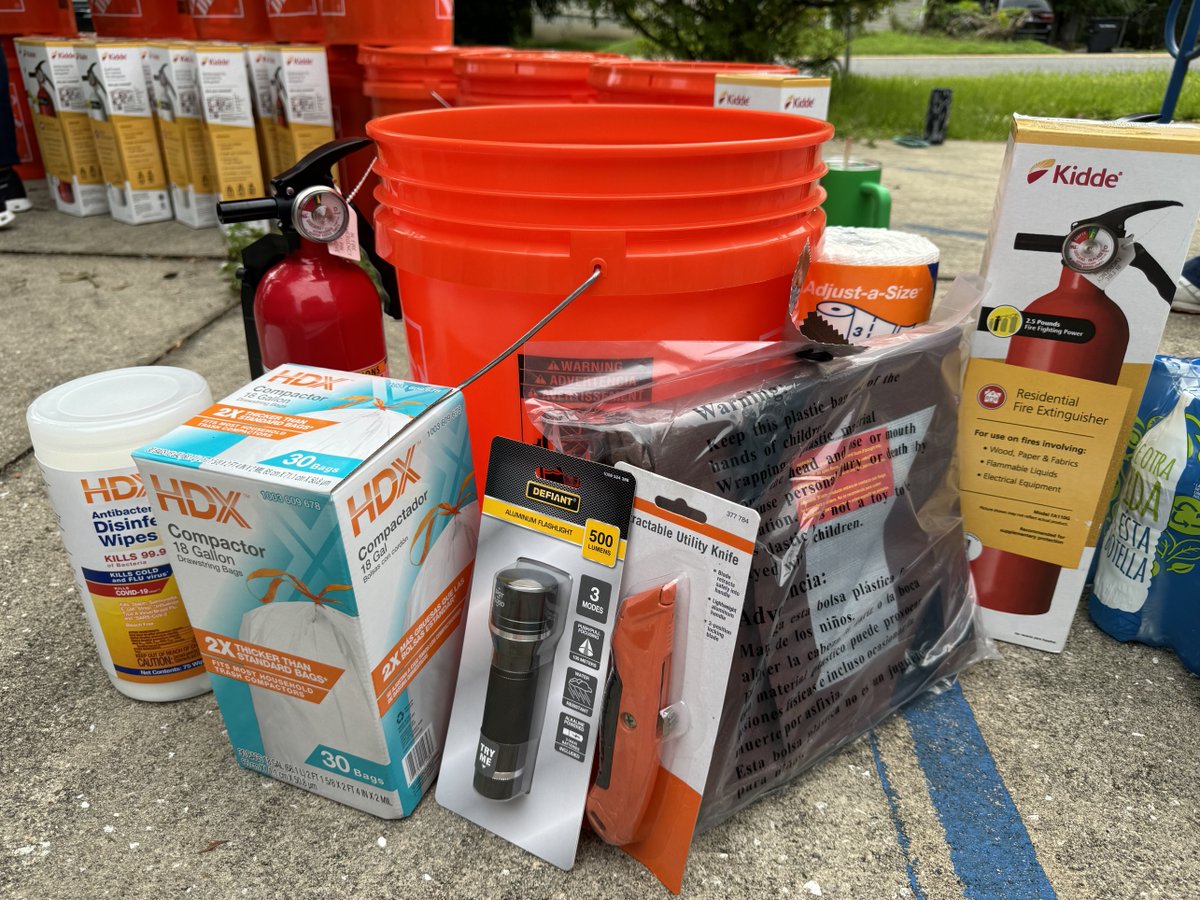 FloridaRetail's tweet photo. The Florida Retail Foundation was proud to team up with Sen. Corey Simon (@csime90) &amp; Rep. @AllisonTantFL &amp; partner with The @HomeDepotGR to donate disaster preparedness kits at Apalachee Ridge Estates. These kits will help more than 30 families prepare for the hurricane season. https://t.co/j7igZHfKkt