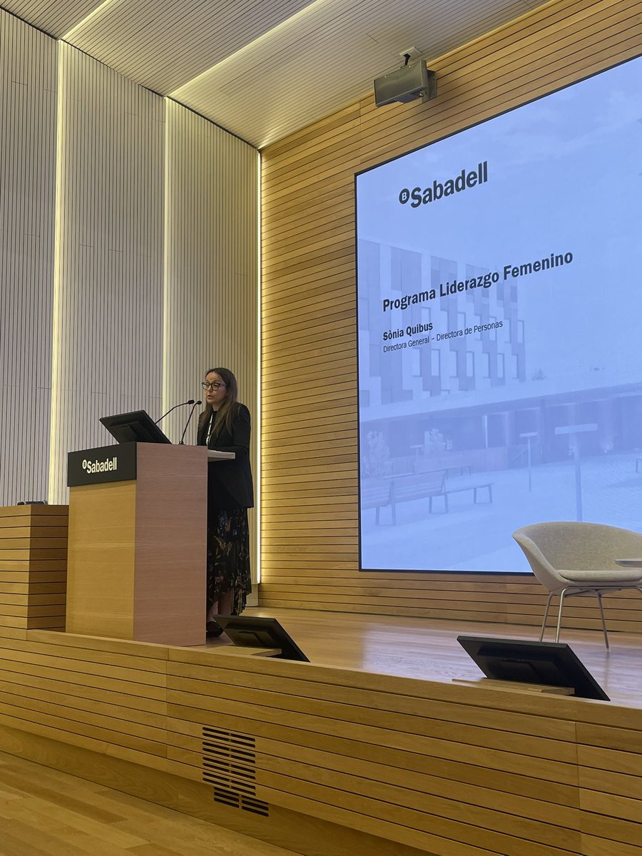 ¡Otra edición con 24 #mujeres directivas de <a href="/BancoSabadell/">Banco Sabadell</a> para formar en habilidades y competencias de #liderazgo y #marcapersonal! 
GO, GO, GO!

#mujeresdirectivas
#womenempowerment
#inspiringleaders