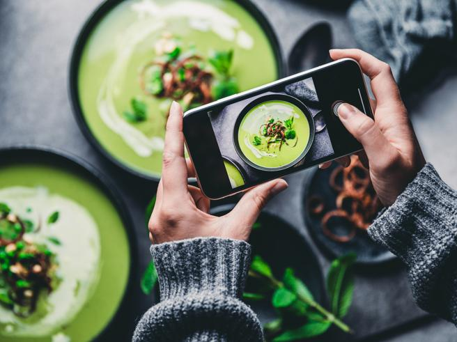 🥑Instagram d’élite, TikTok pop: il cibo sui social si racconta anche in base al reddito >>> t.me/GioDiT/2525 <<< In diretta dal canale #Telegram #GioDiT #TikTok #Instagram #Google #Facebook #socialmedia #digitale #food #storytelling #madeinitaly