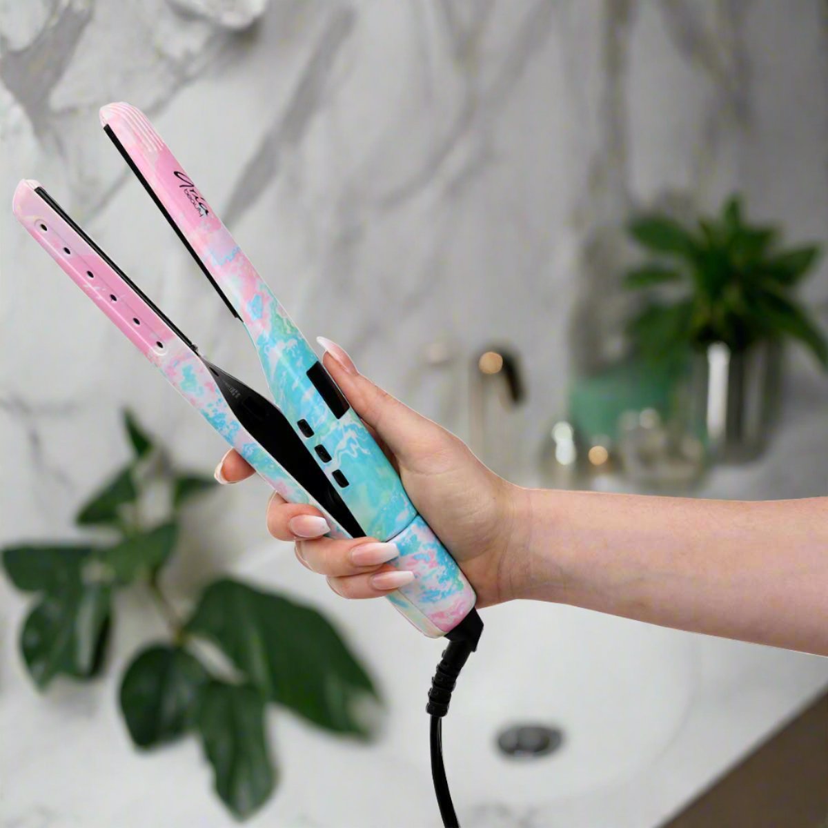 Our Twist Irons are 35% off until Friday! 💥