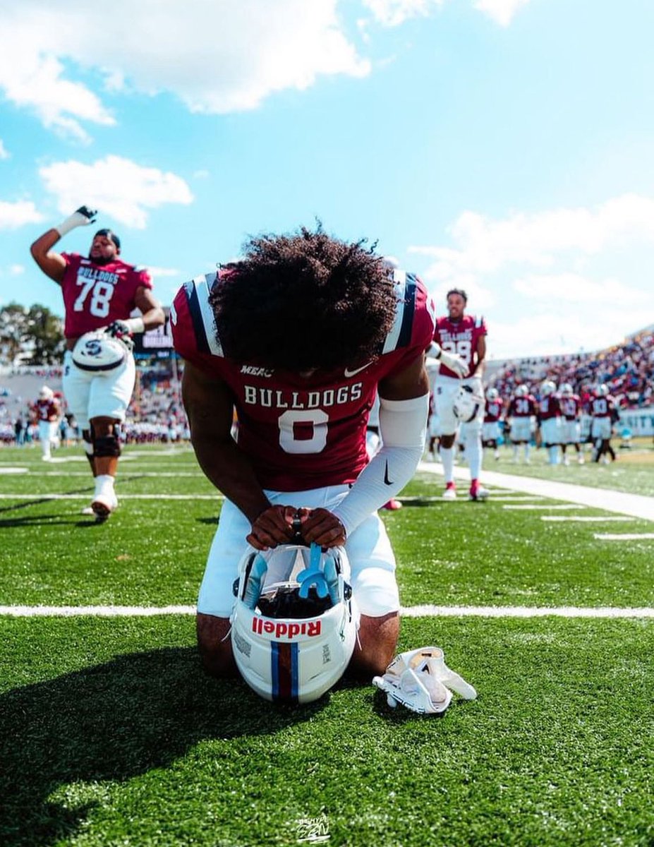 Dominic Howard (@dom22howard) on Twitter photo Blessed and Honored to announce that after speaking with HC <a href="/coachberry77/">Chennis Berry</a> I have received an D1 offer from South Carolina State Universityโผ๏ธ๐ถ๐พ #Godogs #digdeep #Bitedown <a href="/SCState_Fb/">South Carolina State Football</a> <a href="/coachhowardg/">Gary Howard</a> <a href="/CoachJOdaffer/">Coach O @ SC State</a> <a href="/kevinJking4/">Coach King</a> <a href="/jaybrown_321/">Justin Smith-Brown</a> <a href="/COACHPEEJAYJACK/">PEEJAY JACK</a> <a href="/Rod121Lindsey/">Coach Lindsey-The Professor</a> Blessed and Honored to announce that after speaking with HC <a href="/coachberry77/">Chennis Berry</a> I have received an D1 offer from South Carolina State Universityโผ๏ธ๐ถ๐พ #Godogs #digdeep #Bitedown <a href="/SCState_Fb/">South Carolina State Football</a> <a href="/coachhowardg/">Gary Howard</a> <a href="/CoachJOdaffer/">Coach O @ SC State</a> <a href="/kevinJking4/">Coach King</a> <a href="/jaybrown_321/">Justin Smith-Brown</a> <a href="/COACHPEEJAYJACK/">PEEJAY JACK</a> <a href="/Rod121Lindsey/">Coach Lindsey-The Professor</a>