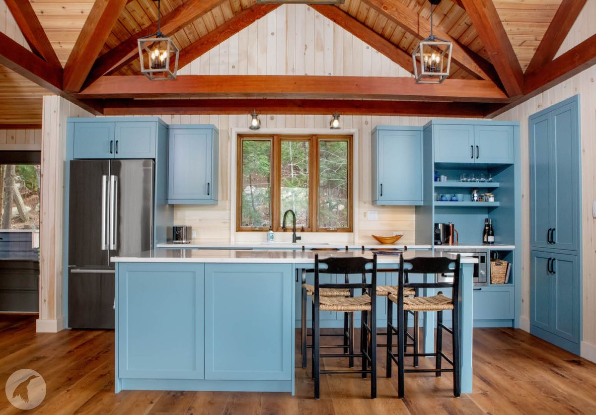 Kitchen blues.

Project Manager: Seth Harder
Site Supervisor: Jason Bartlett
Building Designer: Creative Design & Engineering
Landscaper: Rockscape

#customhome #customhouse #customcottage #muskokabuilders #dreamhome #homedesign #homeinterior #homeinspiration #cottagelife