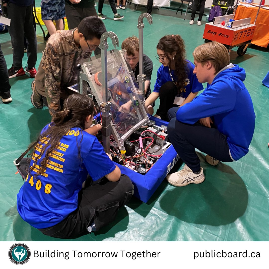 gecdsbpro's tweet photo. Today, at the GECDSB Robotics Showcase at St. Clair College, our robotics teams and community partners showcased their cutting-edge innovations and shared passion for the growing sector of robotics. https://t.co/Paio5oxy33
