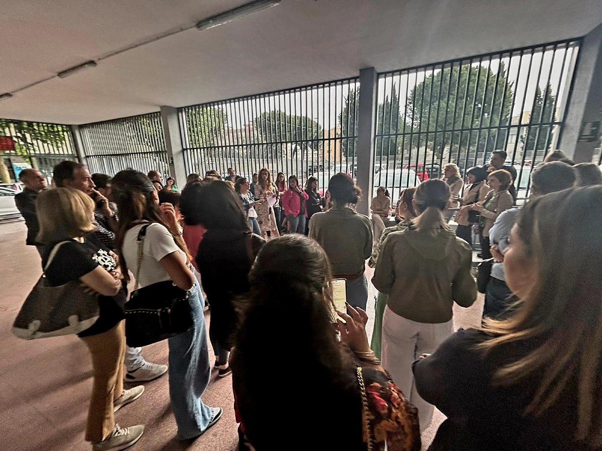 FabioLigonzo's tweet photo. ๐ด๐ข๐ต Assemblea con il lavoratori dei Servizi Sociali e dell'Avvocatura del #ComunediTaranto
โ
๏ธ Problemi logistici
โ
๏ธ Garanzie professionali
โ
๏ธ Qualitร dei servizi resi
โ
๏ธ Sicurezza sul lavoro
La #CislFP sempre disponibile al confronto e propositiva, attende ๐ซต https://t.co/oMdq5IvcVT