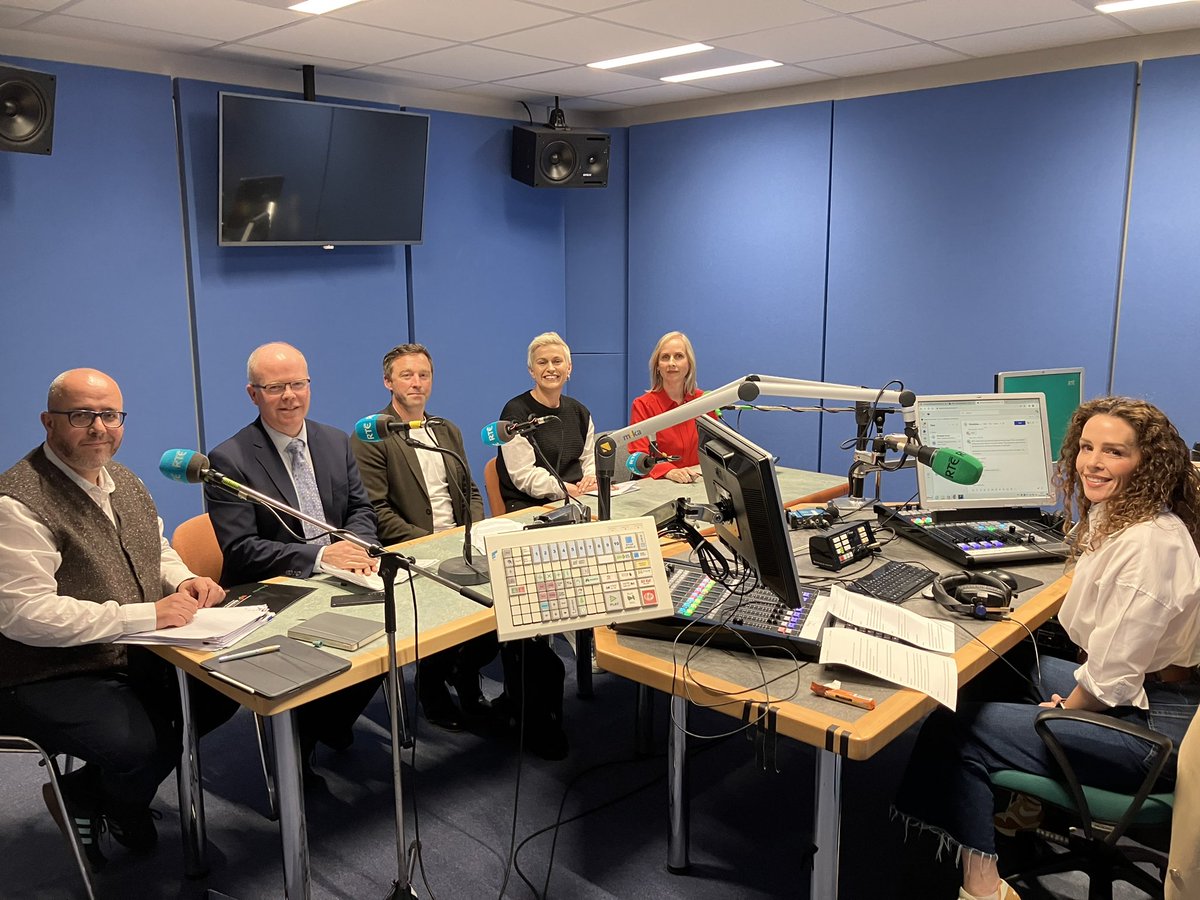 ON AIR Now- @SarahAMcInerney with First Debate Panel of European Candidates for #MidlandsNorthWest Constituency @MariaWalshEU @MacManusChris @paulinegalway @Toibin1 @RoryHearneGaffs