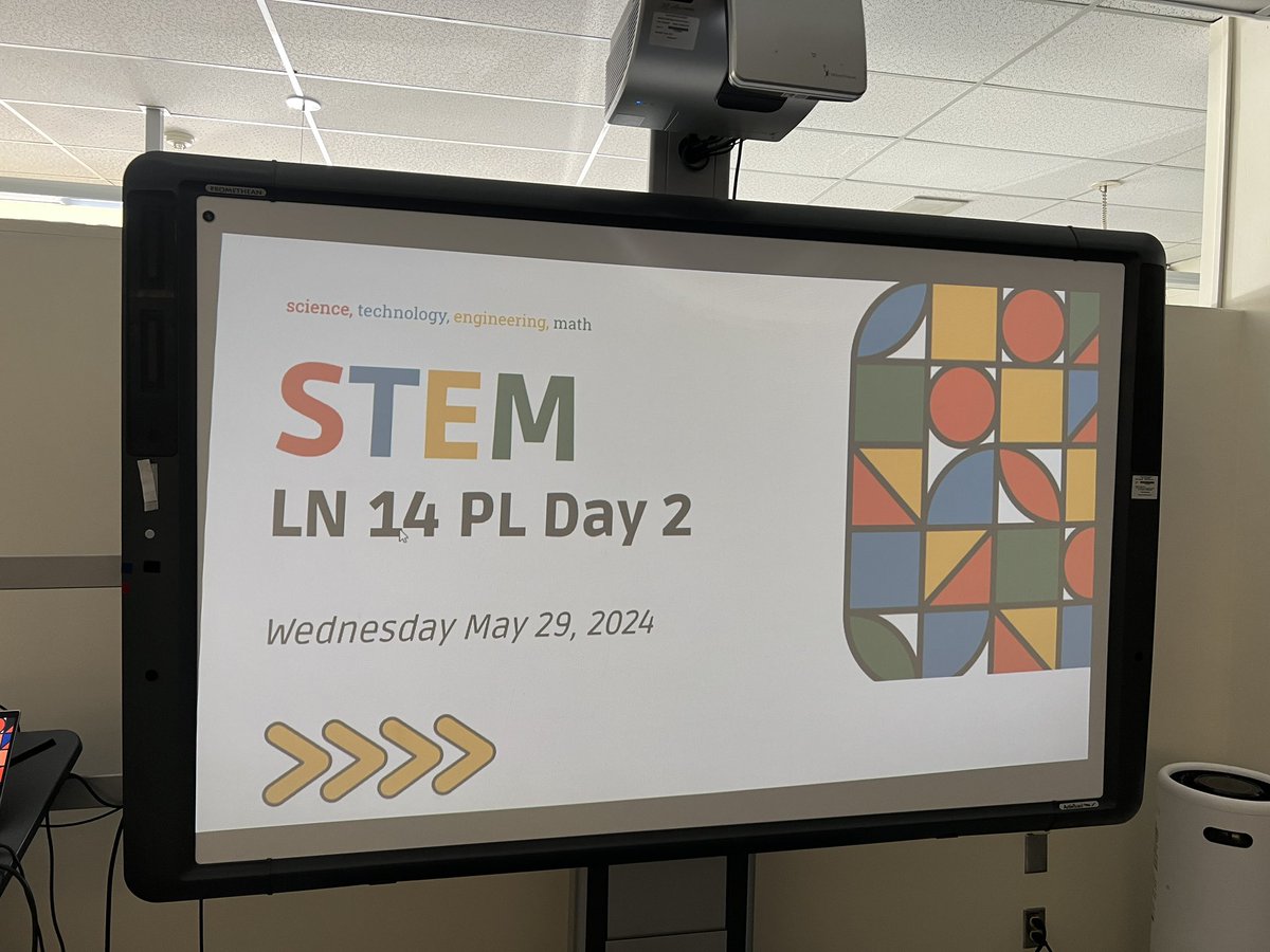 Excited to kick off Day 2 of our STEM/Microbits PL in LN14 with @mgala19 @JNavesGladman @mswongs_class . Looking forward to seeing each groups  creative projects & solutions connected to the UN sustainable goals!