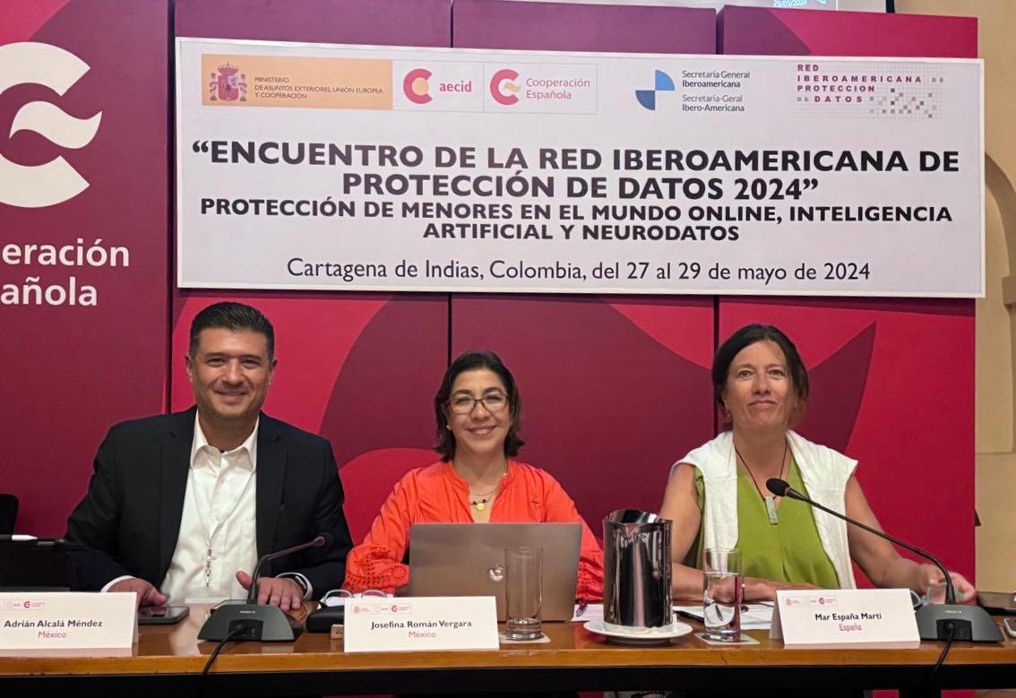 🔐Junto a @MarEspanaMarti y mi colega @JosefinaRomanV, iniciamos el 3er día de actividades del XXI Encuentro de la Red Iberoamericana de Protección de Datos desde 🇨🇴.