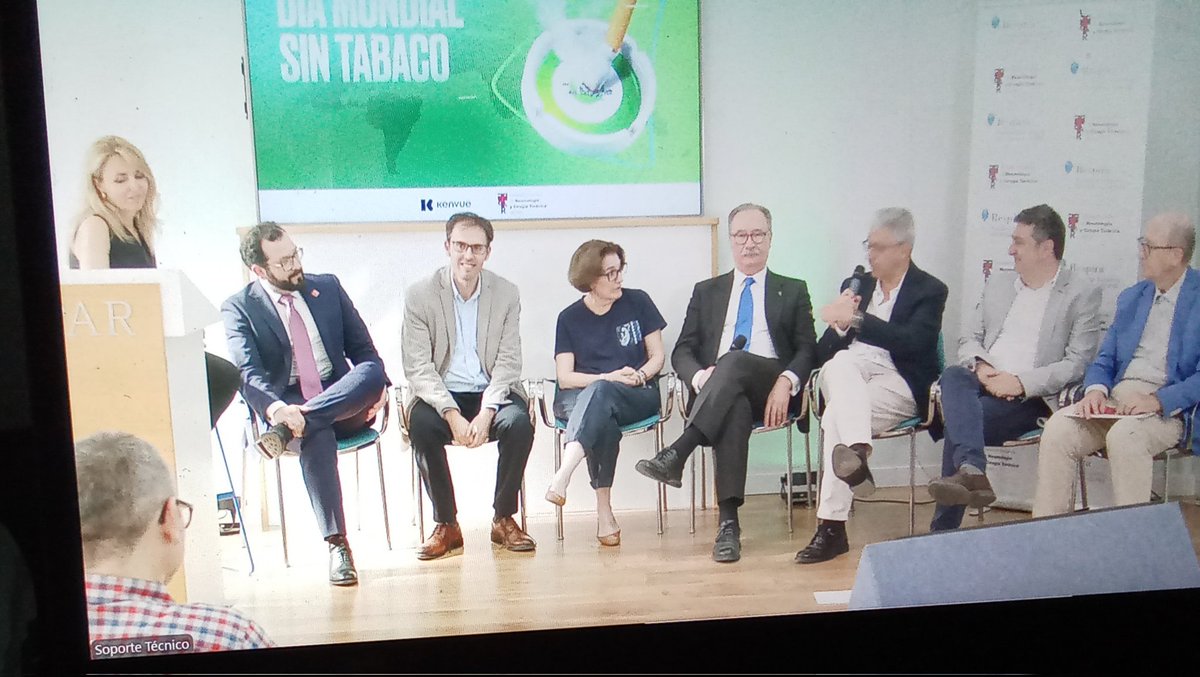 Webinar de tabaco super interesante. Y las enfermeras presente
<a href="/EnfermeriaSepar/">Enfermería SEPAR</a> <a href="/pazvloz/">Paz</a> <a href="/robertocabestre/">Roberto Cabestre</a> .