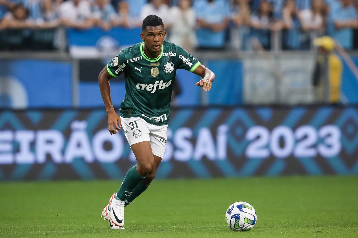 🚨 Brentford has made an offer of €30m (£25.5m) plus a 20% sell on clause for 18 year old Brazilian wonderkid, Luis Guilherme of Palmeiras 🇧🇷
[@Tulmag]
#BrentfordFC