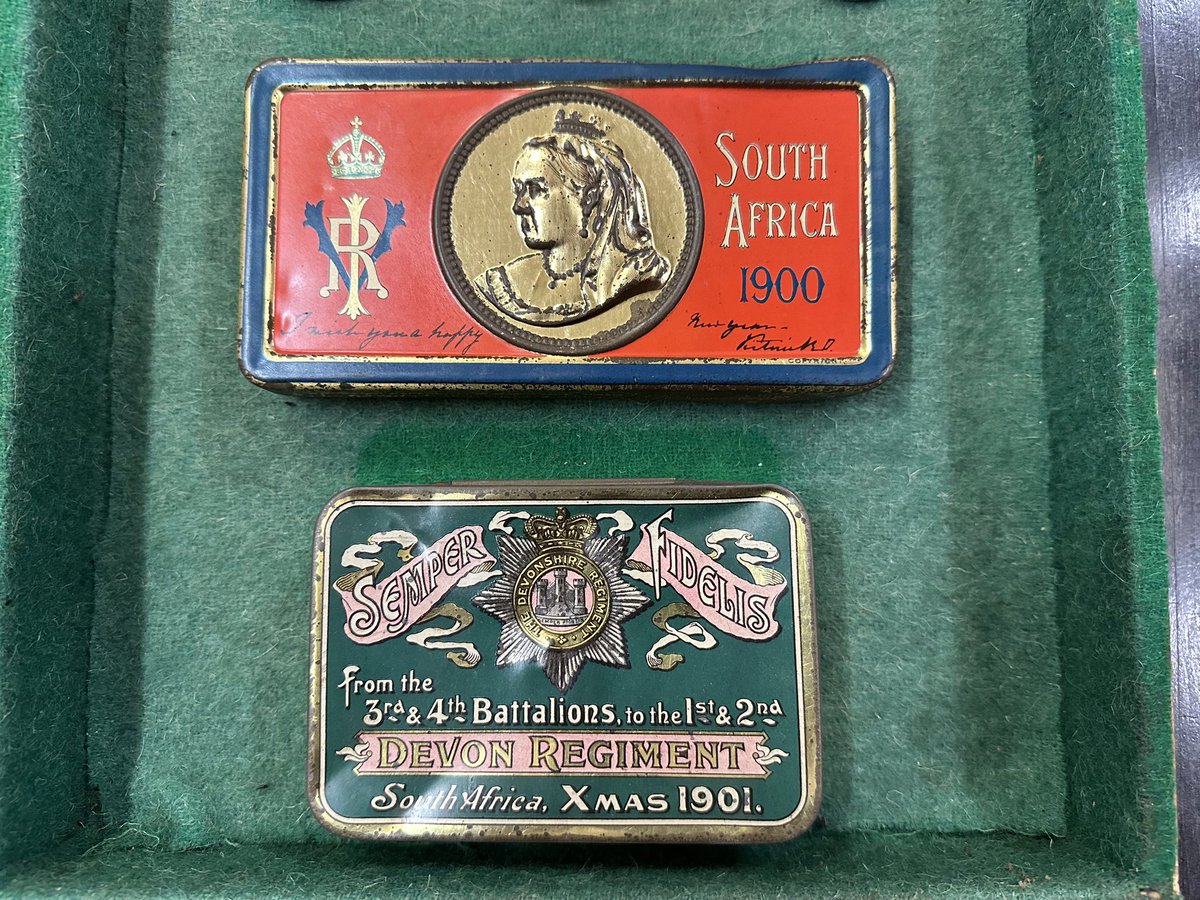 BygonesTorquay's tweet image. Very pleased to have finally added this rare Devonshire Regt Boer war tin to our collections. Even more remarkable and maybe unique attributed to the soldier&amp;amp;  displayed in period aframe . With his campaign medals and QV tin @ProfPeterDoyle @Taff_Gillingham #Boerwar #Devons