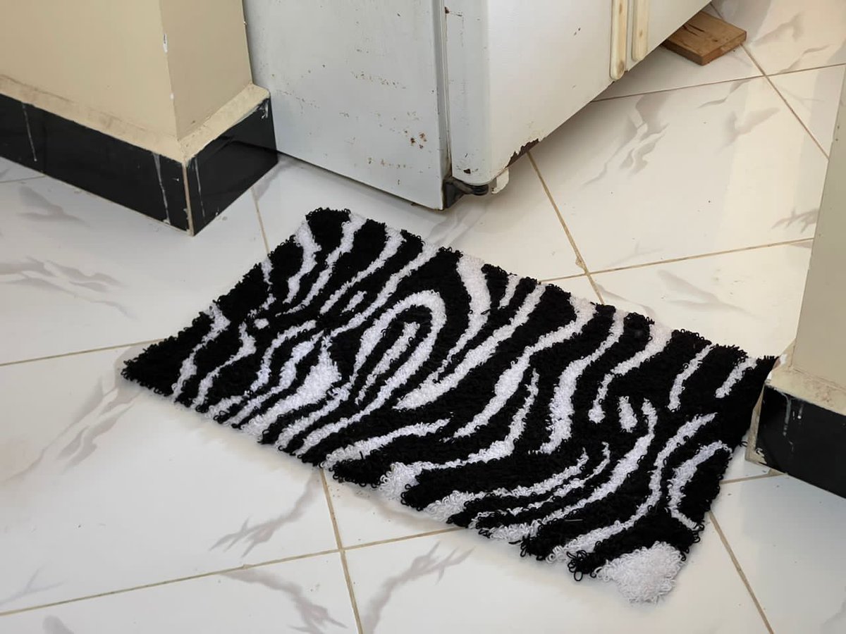 #Ad AVAILABLE ZEBRA PRINT DOORMAT 20K - CUSTOMIZED 30K 📍Dar, mkoani natuma 0755 693 113 Nisaidie retweet njaa kali mno🙏