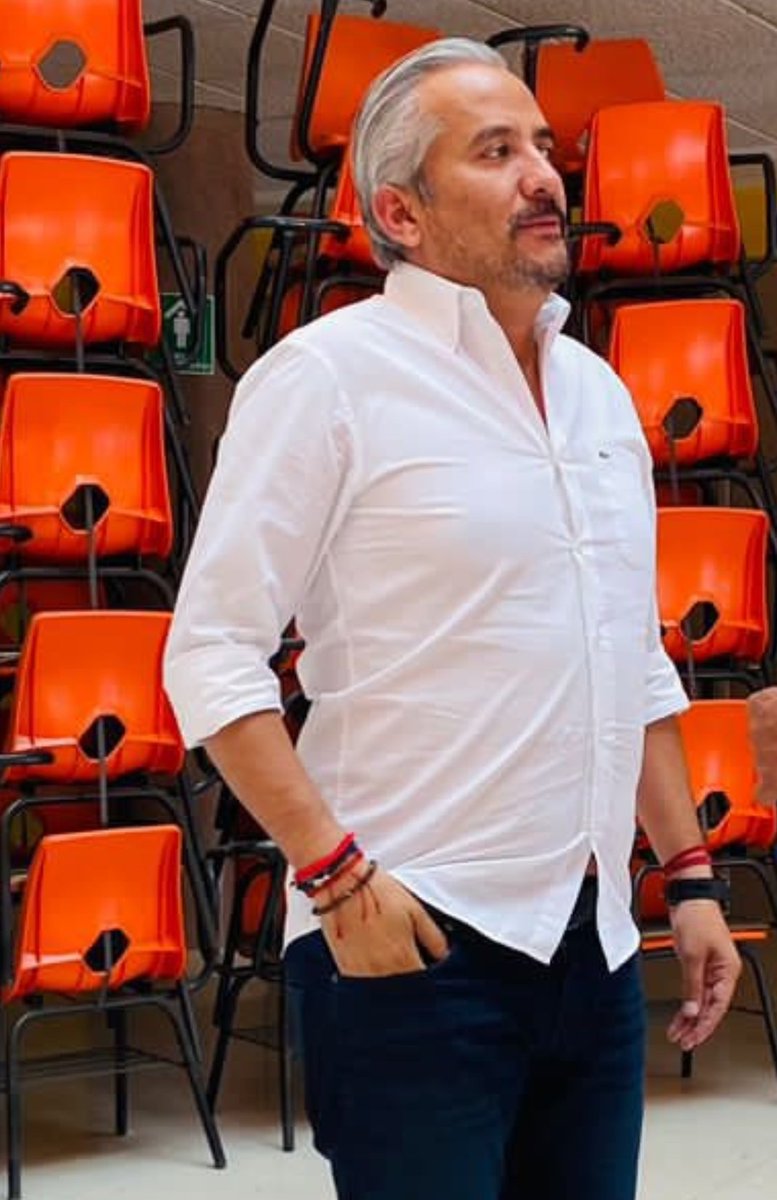 Replica_Tweets's tweet image. #oaxaca El que nunca ha tenido y llega a tener...

No sabe cómo..pero es #rector
No sabe cómo.. volvió #Morena a la #uabjo
No sabe.. pero ya es narcosucursal y congal
Si sabe...como hacer $$$
Triste final para &quot;tristian&quot;
Copado por los malos 

Al tiempo..